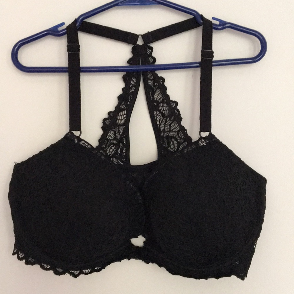 Victoria’s Secret 36D Date Racerback